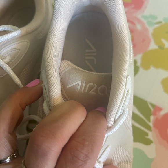 Nike Womens Air Max 200 Size 7
- Light Soft Pink / White - Picture 6 of 11